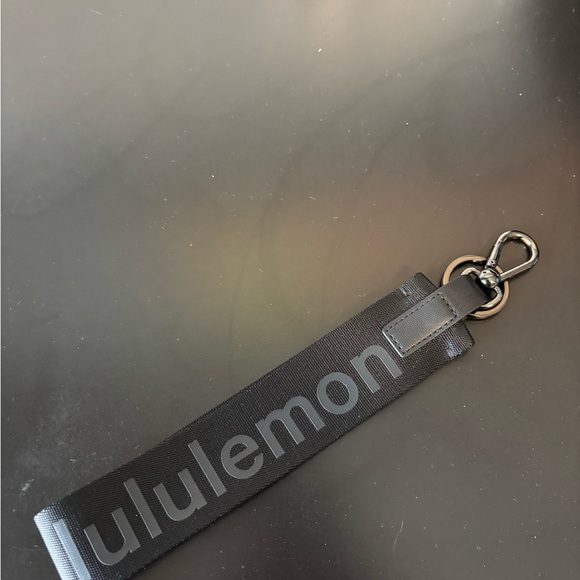 Lululemon Black Never Lost Keychain - Picture 1 of 5